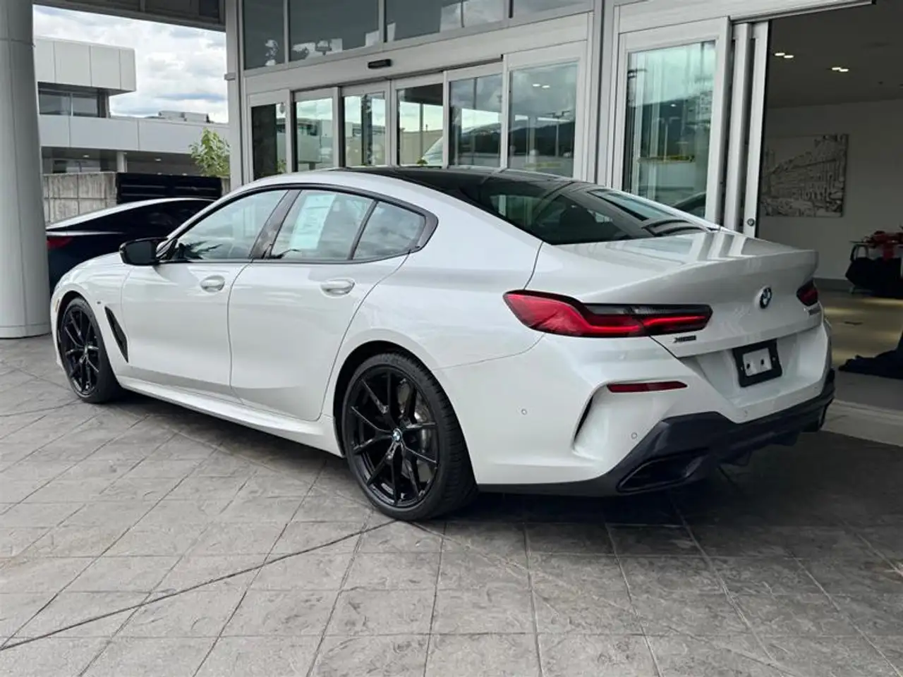 BMW 8 Series - Image 5