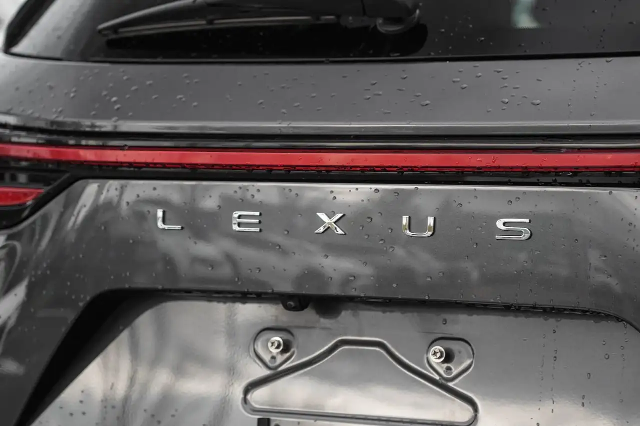 Lexus NX - Image 16