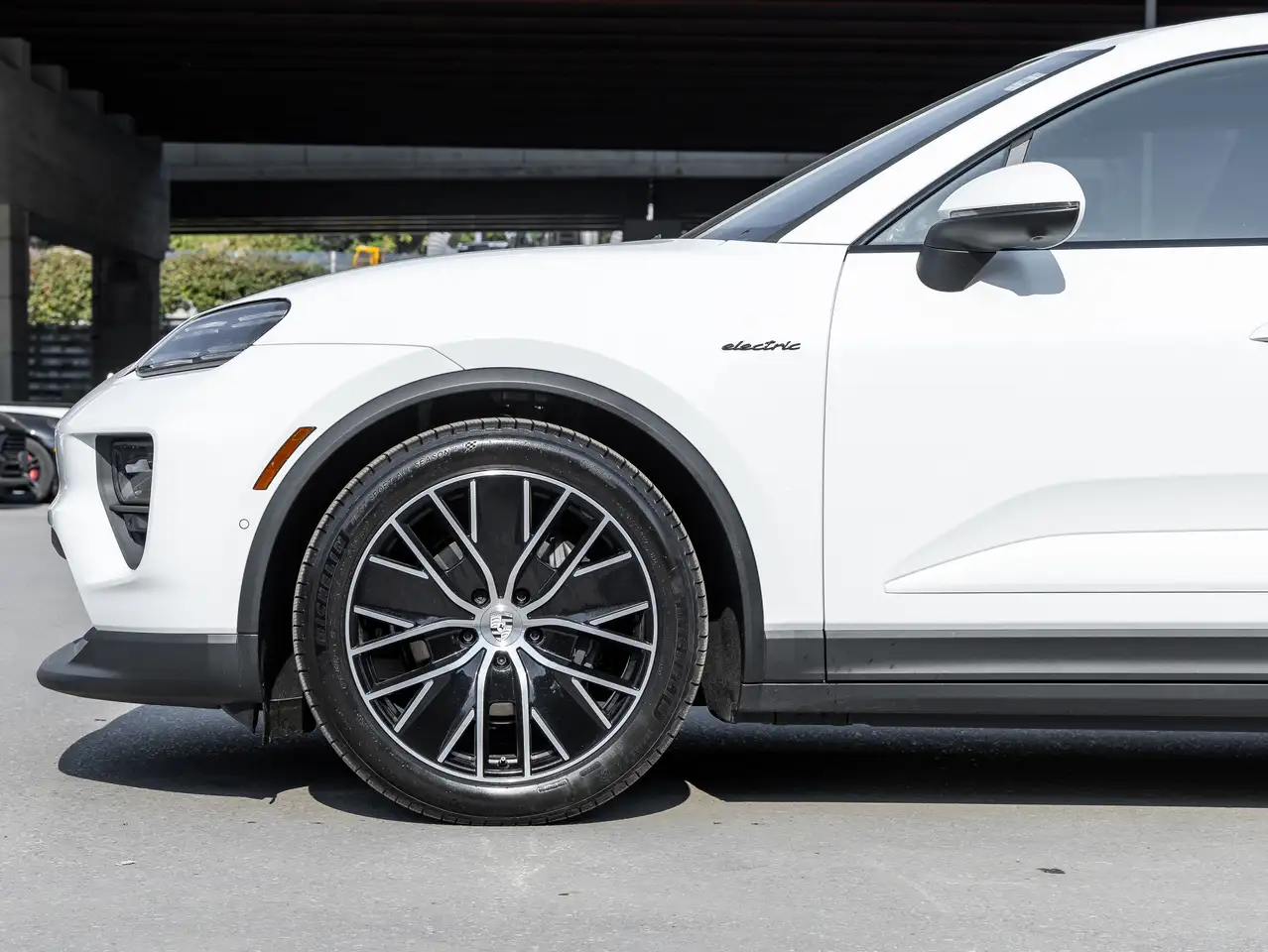 Porsche Macan - Image 8
