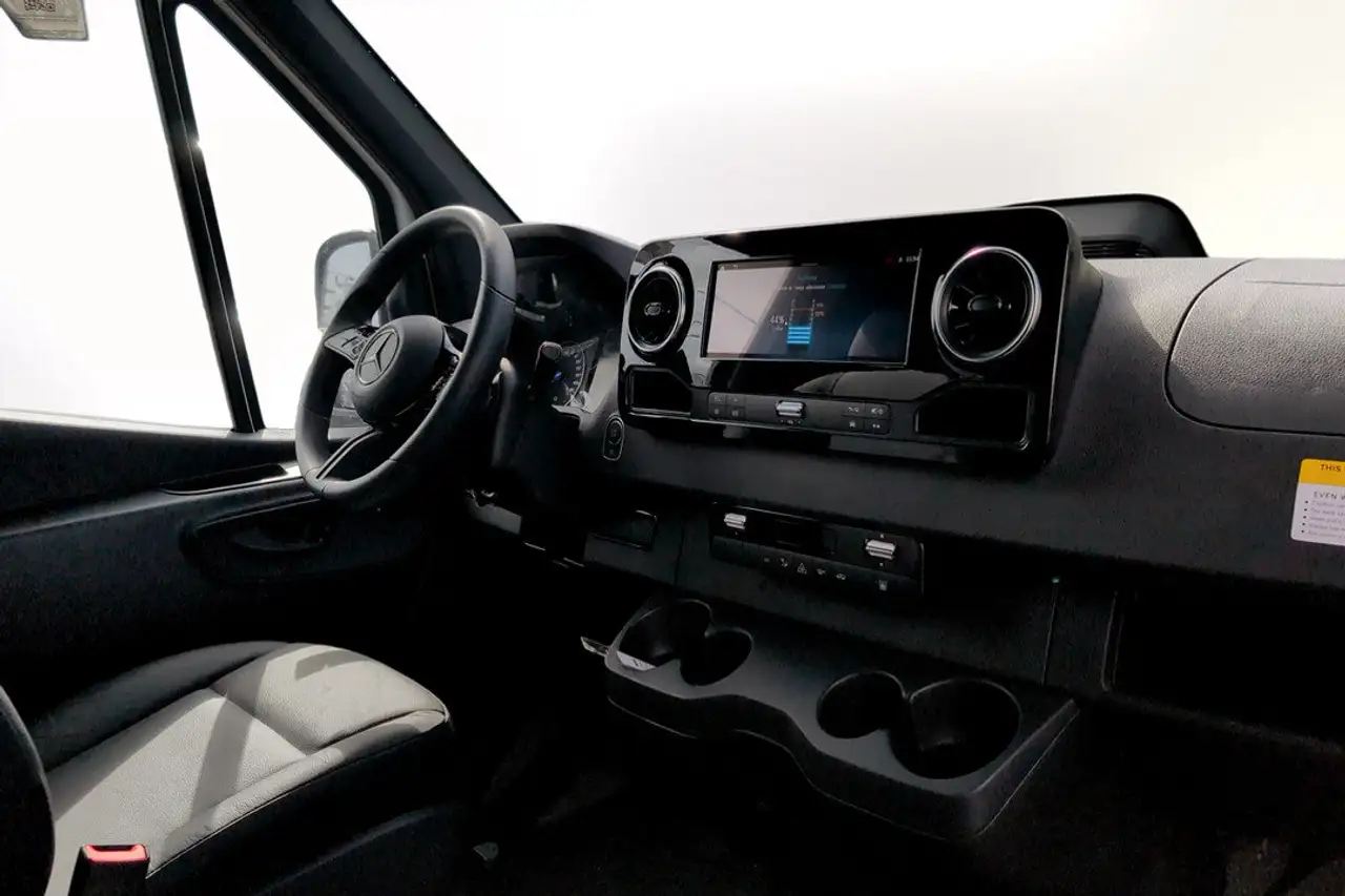 Mercedes-Benz eSprinter - Image 7