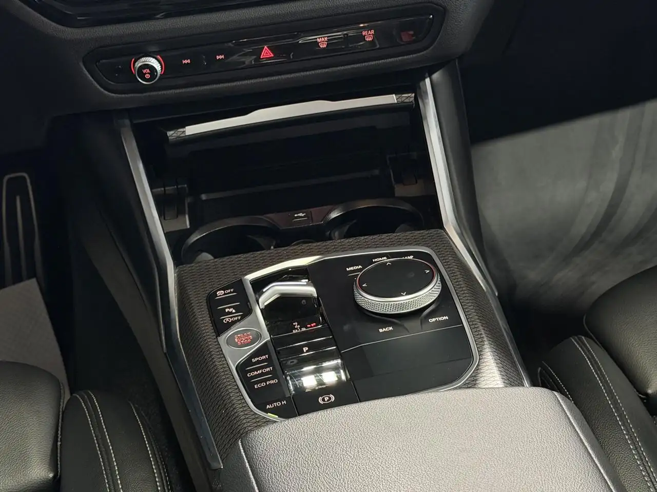 BMW 3 Series - Image 10