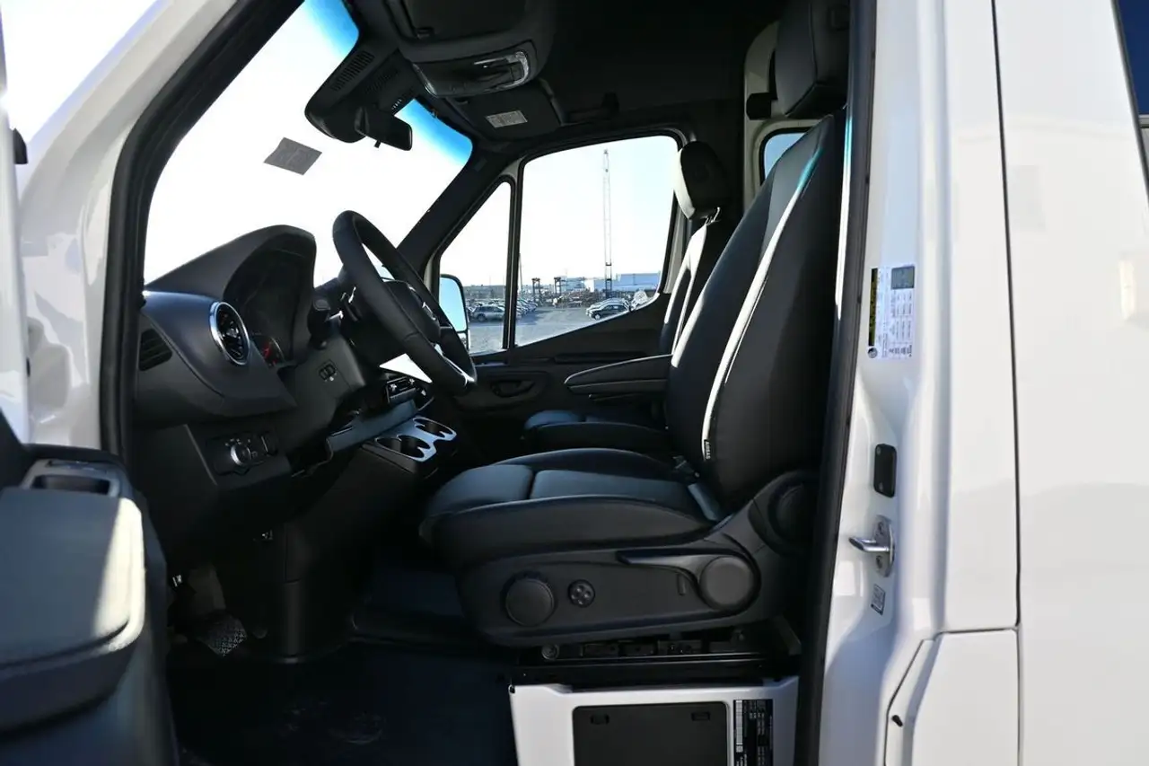 Mercedes-Benz Sprinter - Image 8