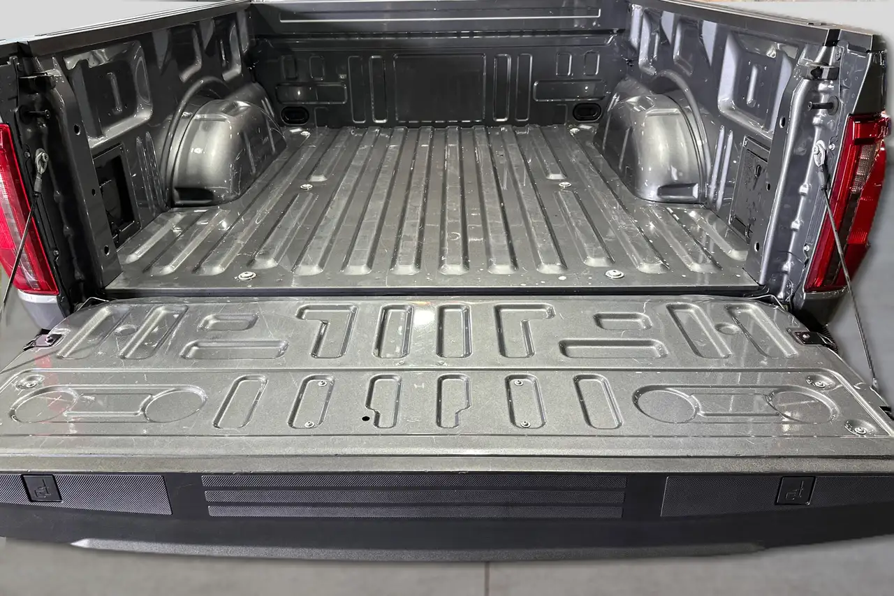 Ford F-150 - Image 10