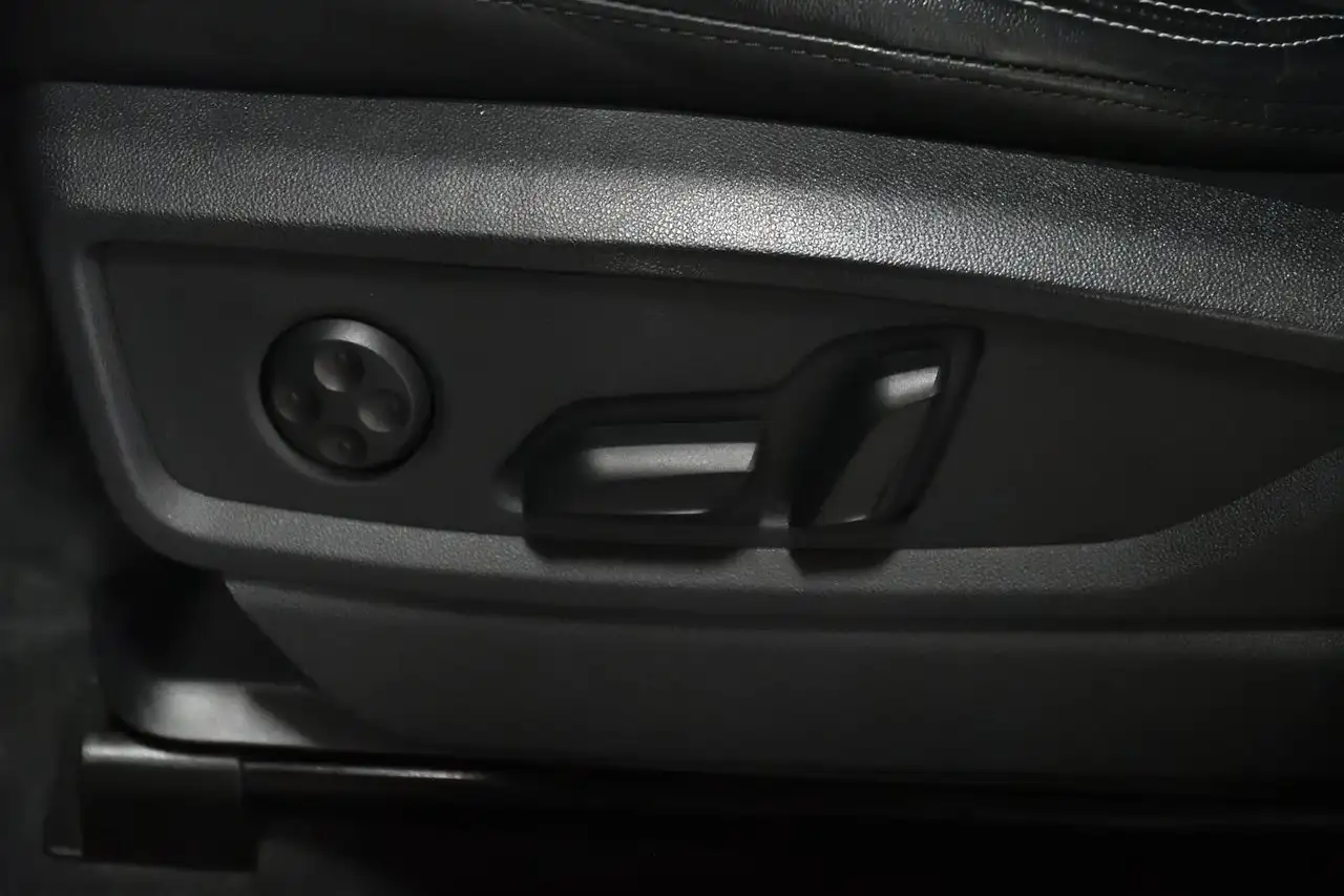 Audi Q5 - Image 15