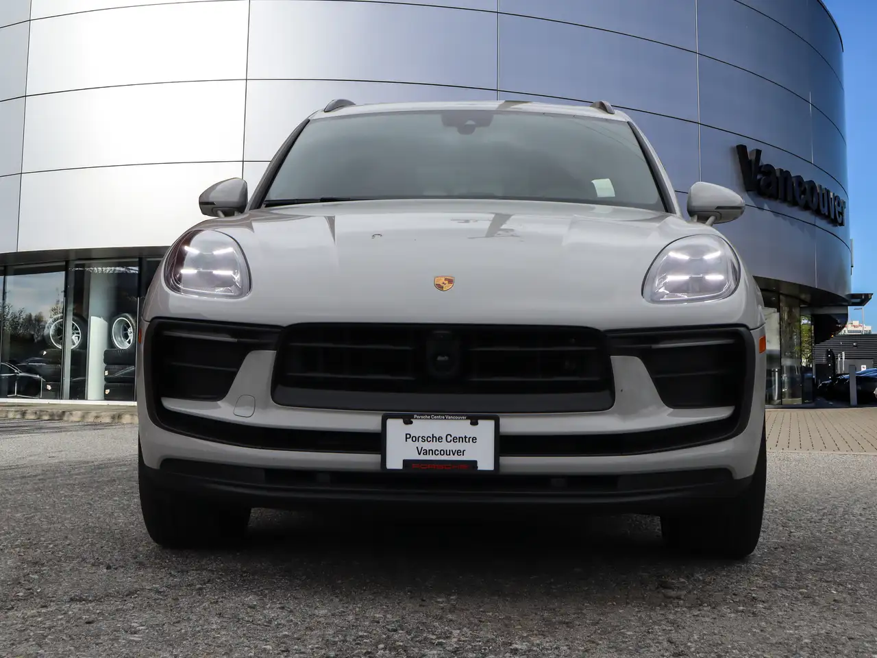Porsche Macan - Image 8