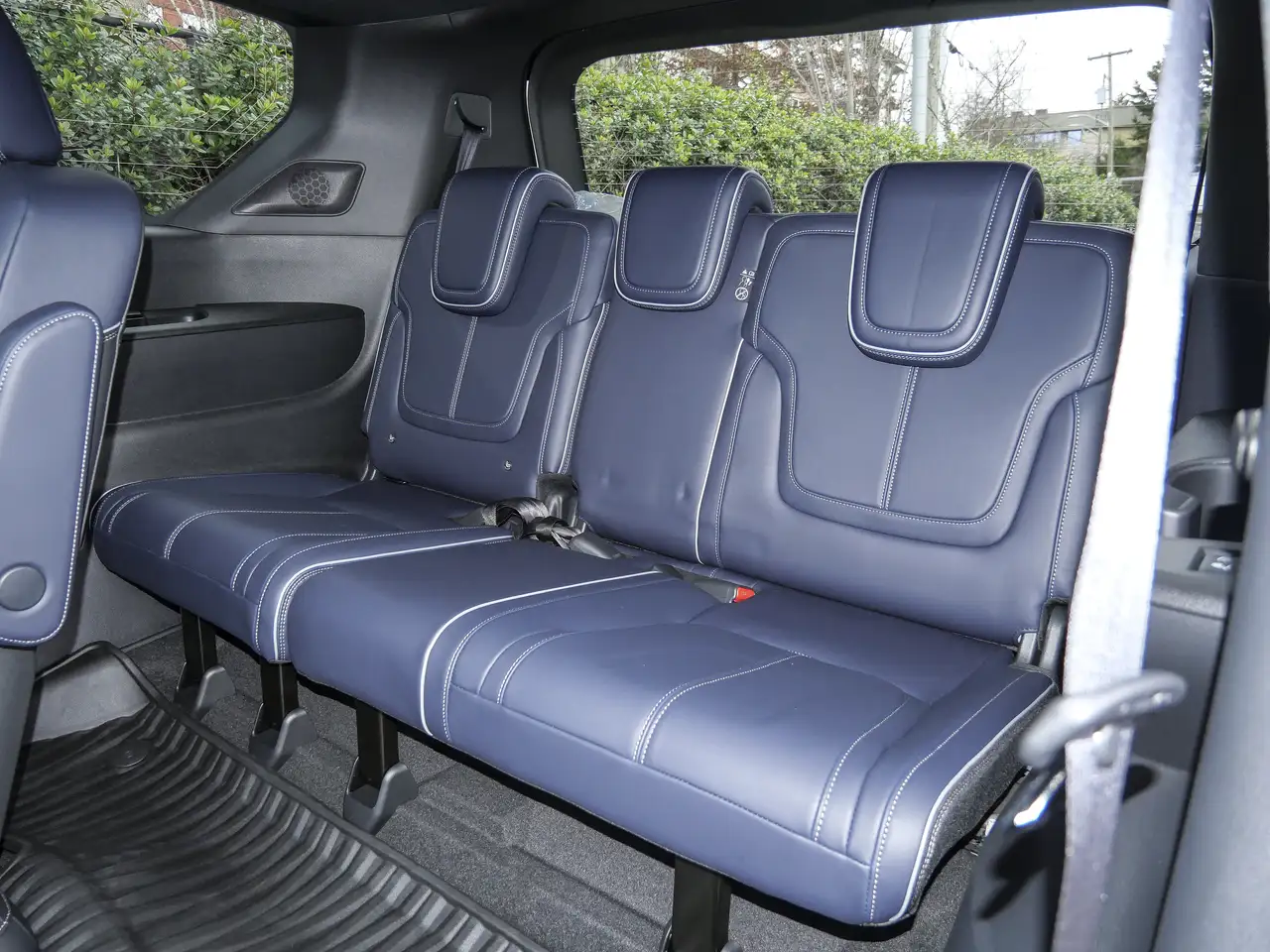 Infiniti QX80 - Image 8