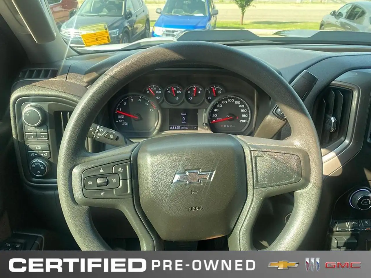 Chevrolet Silverado 1500 - Image 19