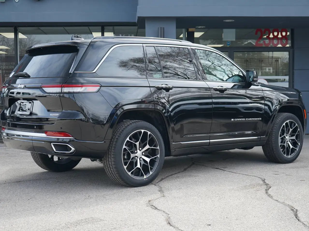 Jeep Grand Cherokee - Image 6