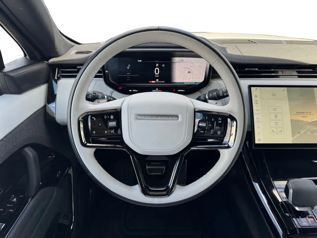 Land Rover Range Rover Sport - Image 12