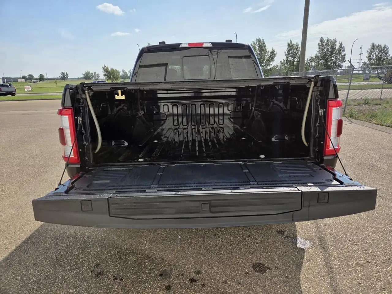 Ford F-150 - Image 8