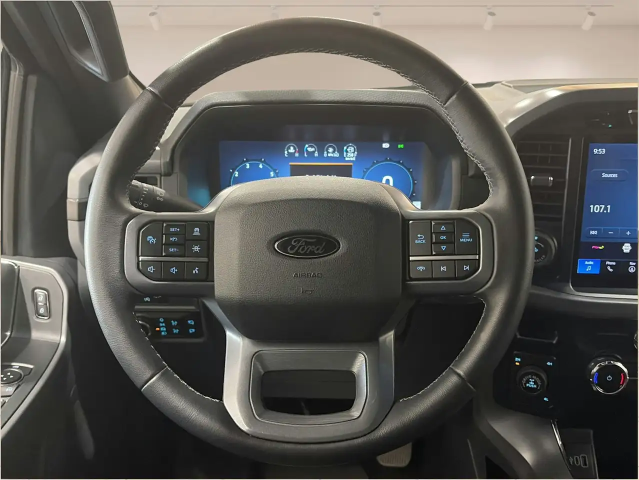 Ford F-150 - Image 10
