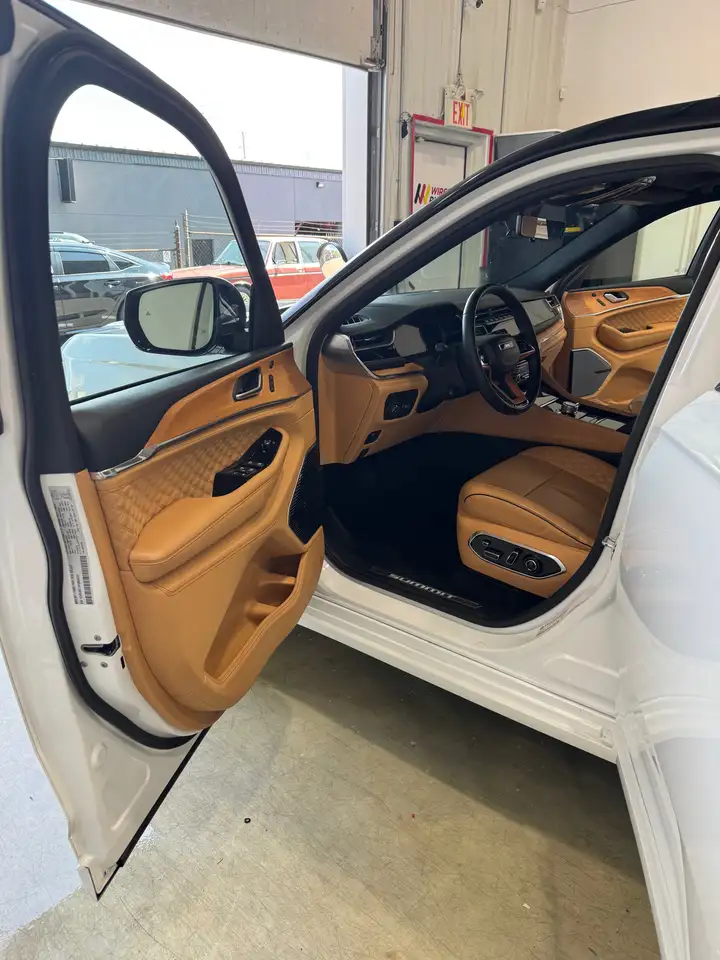 Jeep Grand Cherokee - Image 6