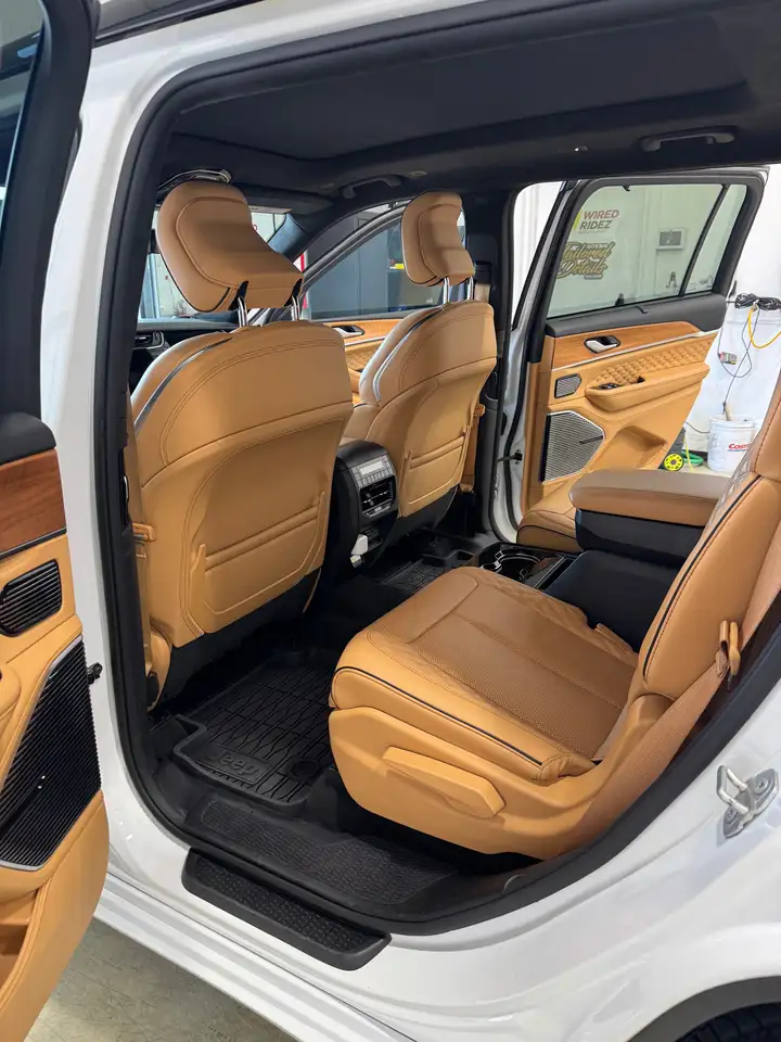 Jeep Grand Cherokee - Image 14