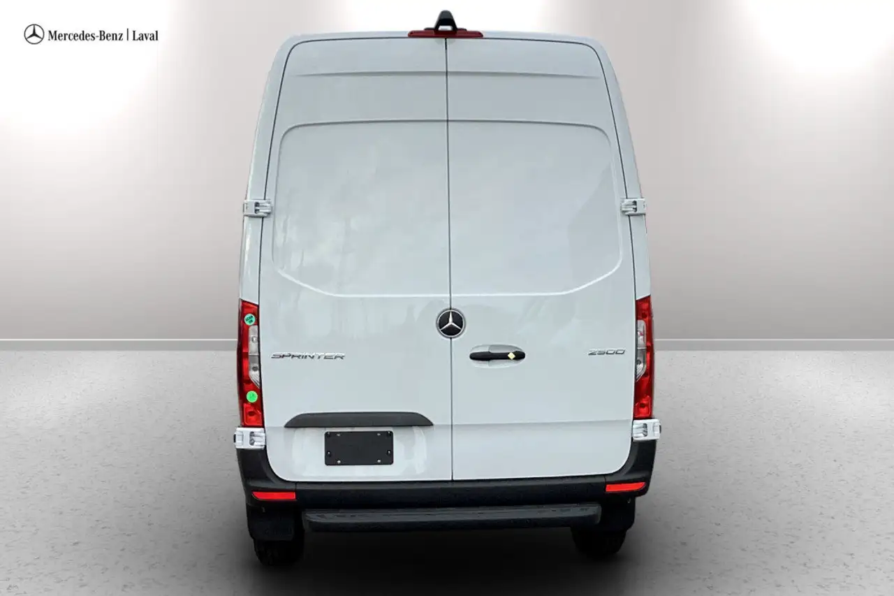 Mercedes-Benz Sprinter 2500 - Image 5