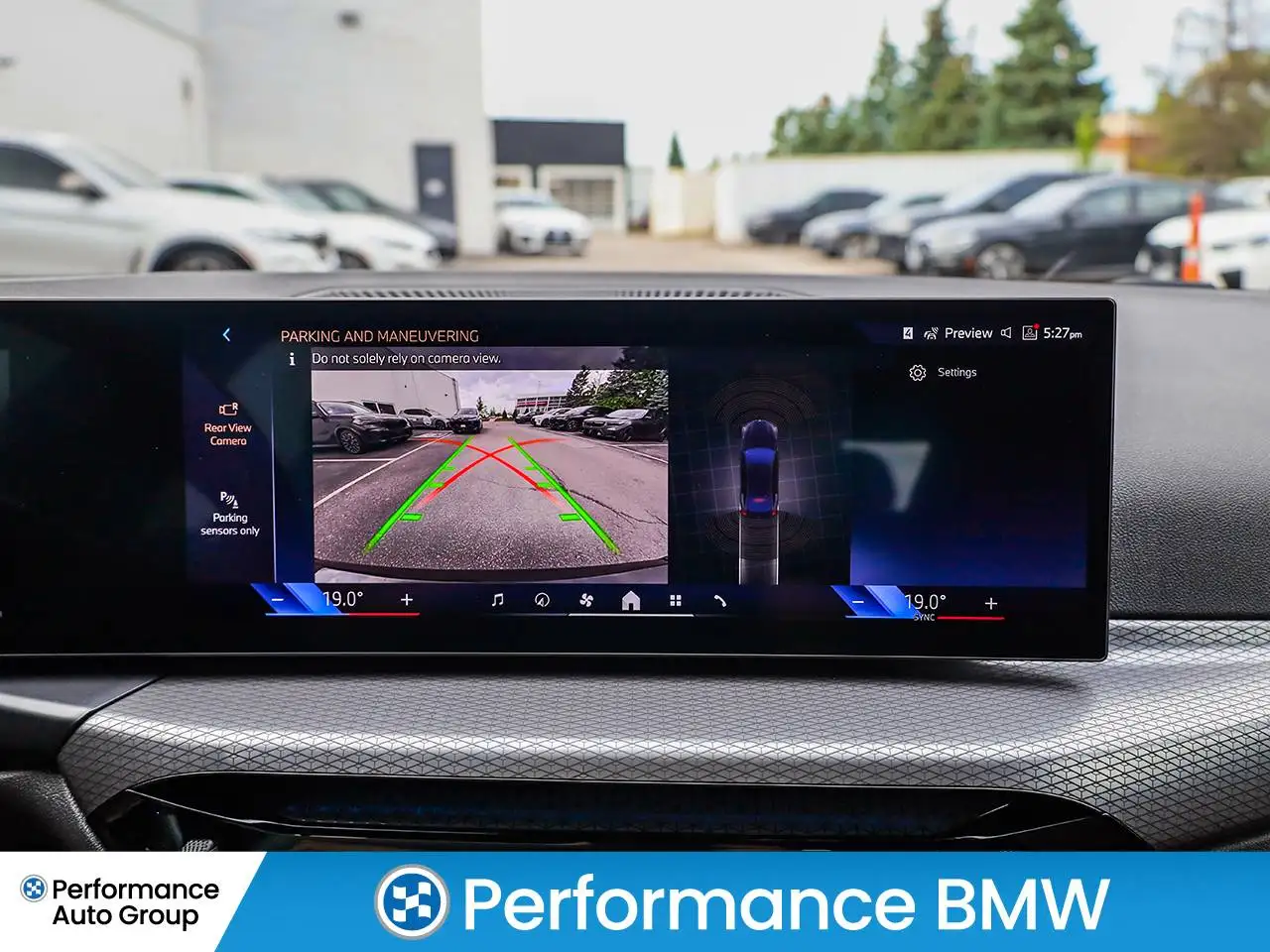 BMW i4 - Image 22