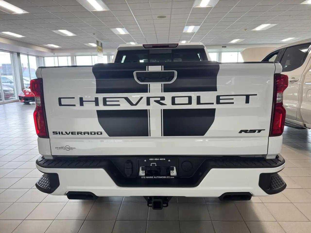 Chevrolet Silverado 1500 - Image 4
