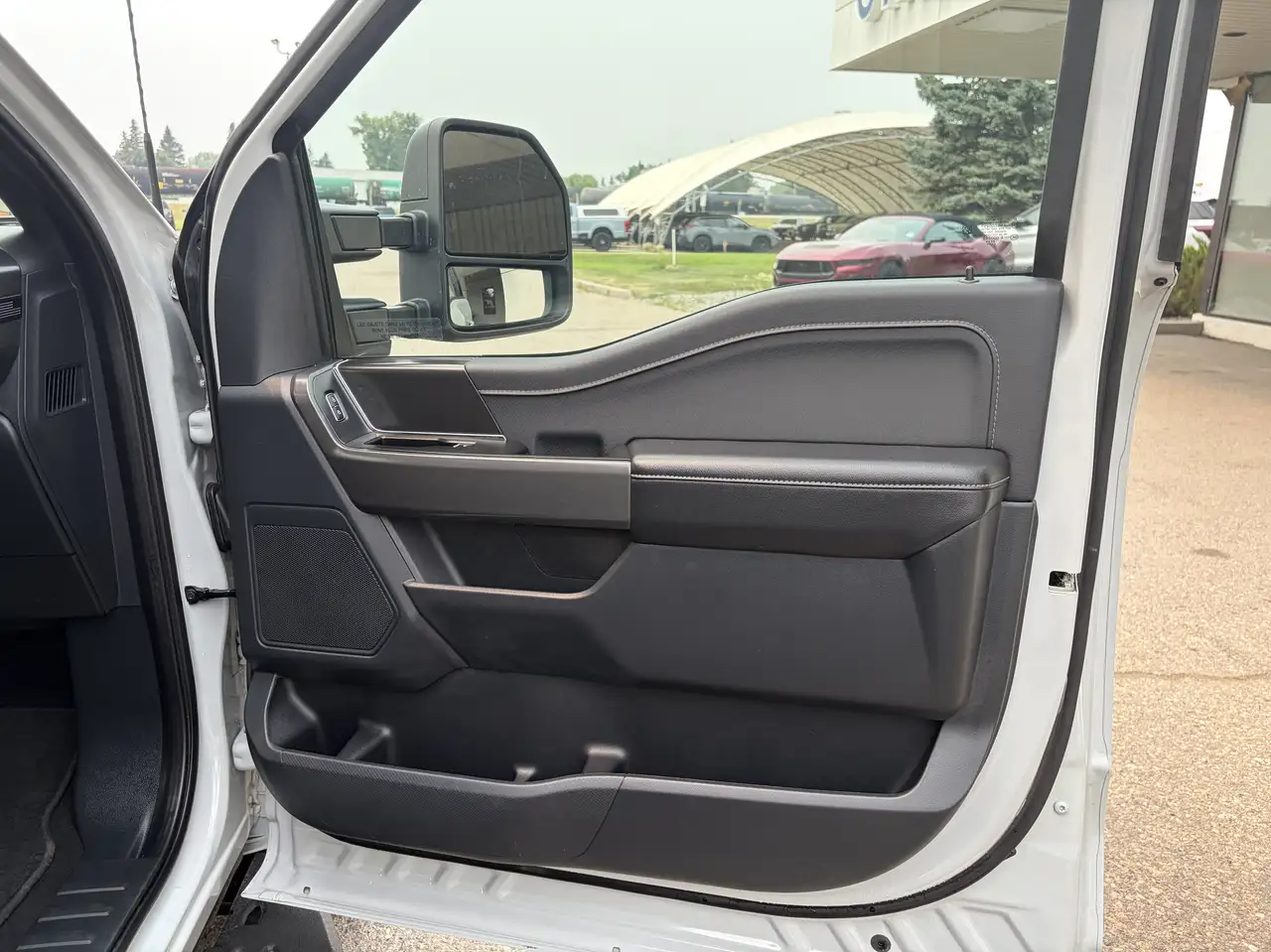 Ford F-150 - Image 13