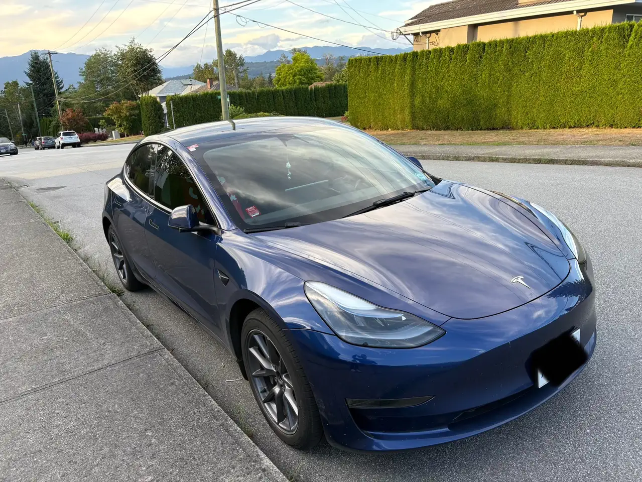 Tesla Model 3 - Image 1