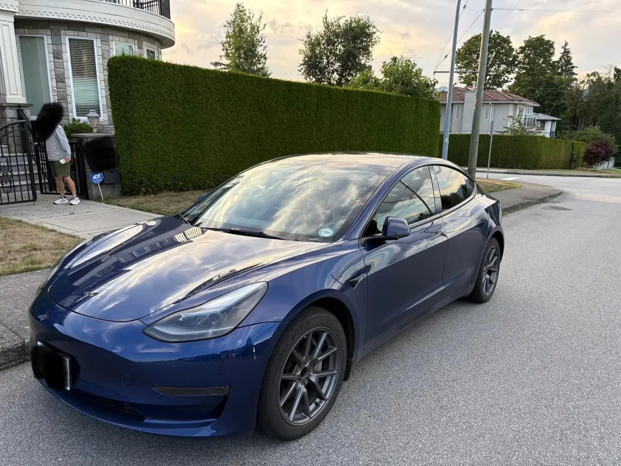 Tesla Model 3 - Image 2