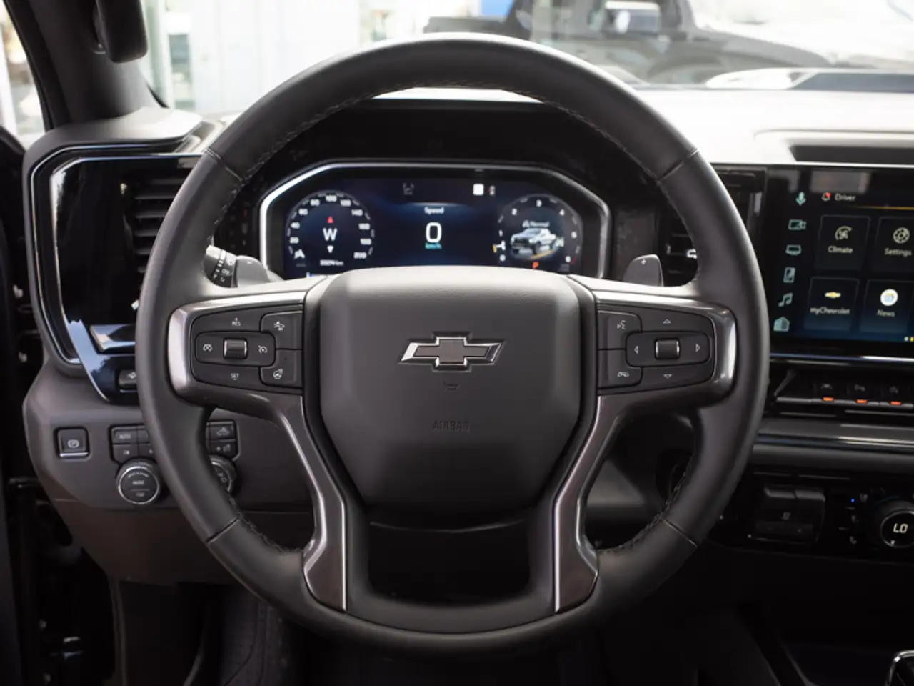 Chevrolet Silverado 1500 - Image 15