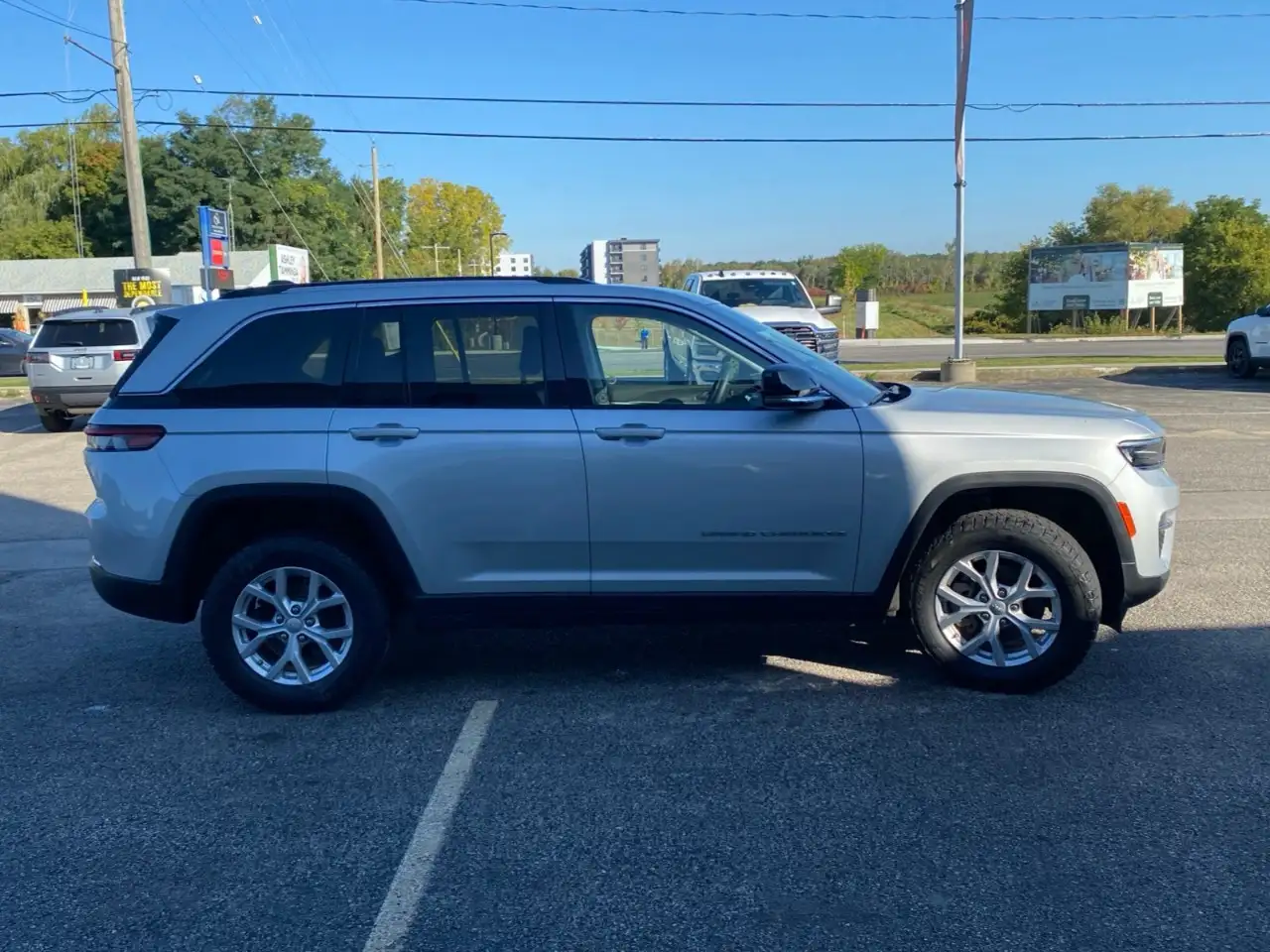 Jeep Grand Cherokee - Image 6