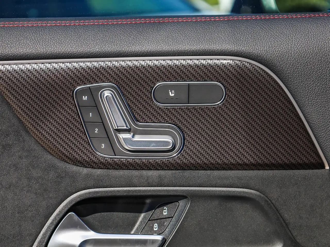 Mercedes-Benz GLA - Image 19