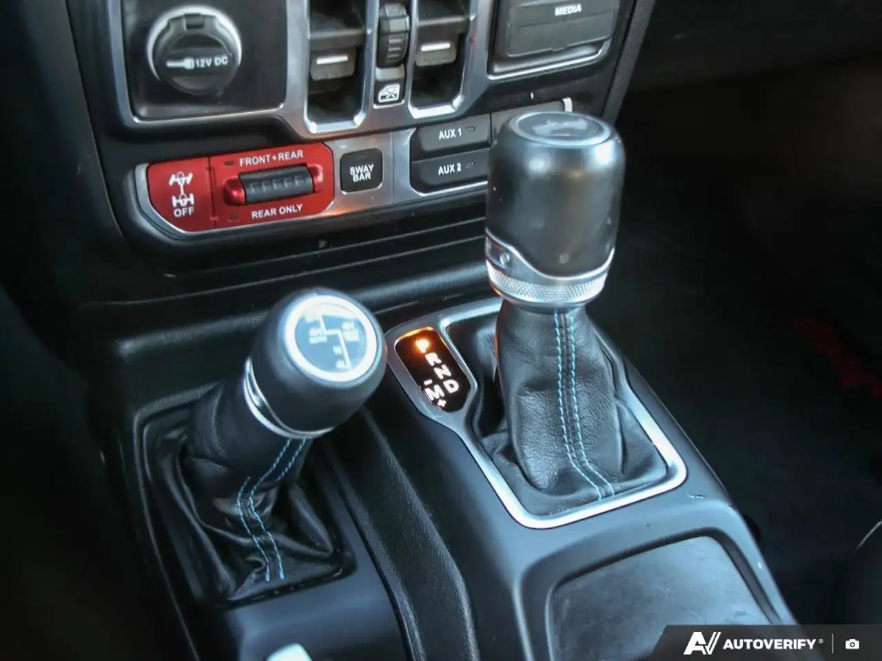 Jeep Wrangler - Image 19