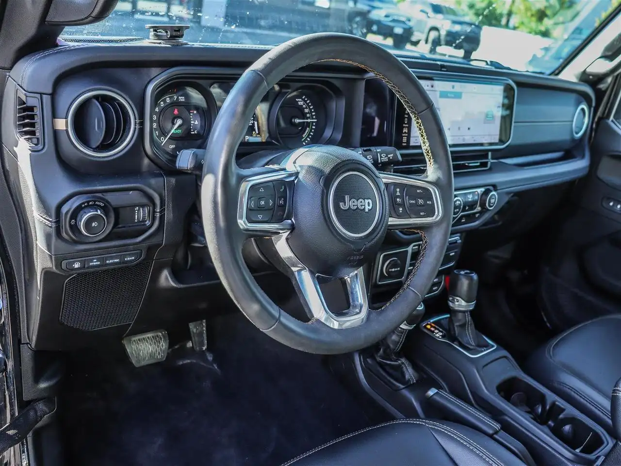 Jeep Wrangler - Image 15