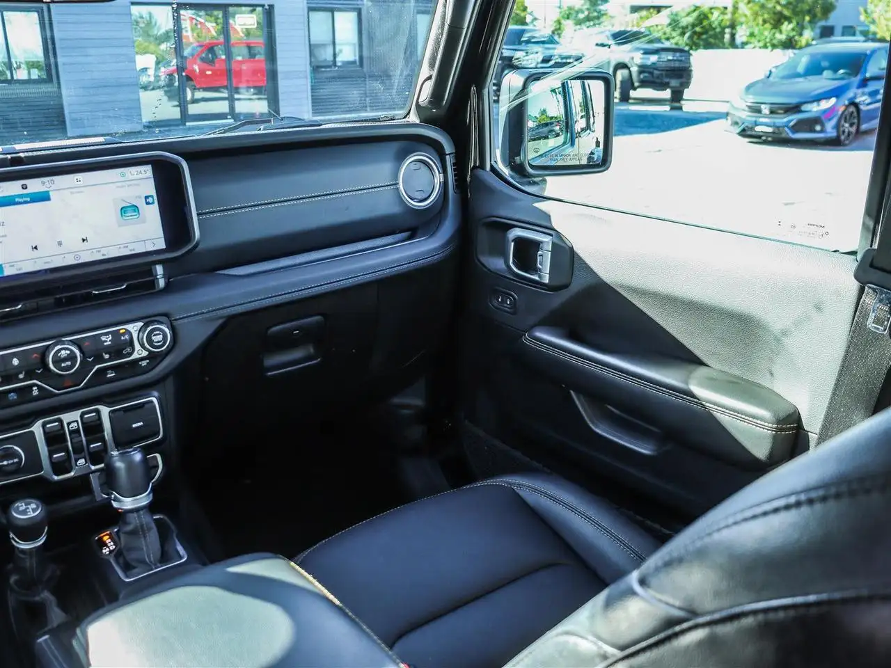 Jeep Wrangler - Image 27