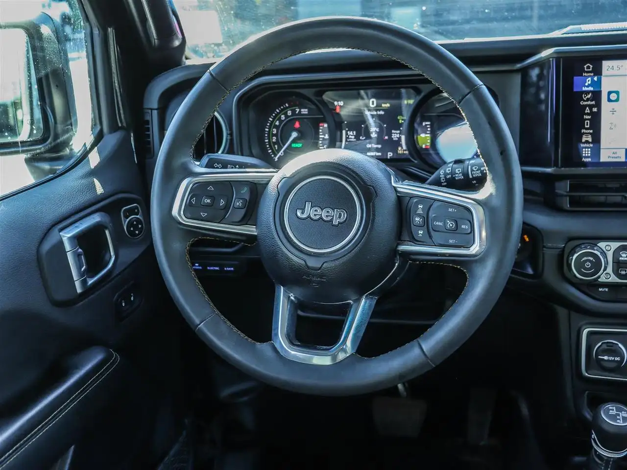 Jeep Wrangler - Image 20