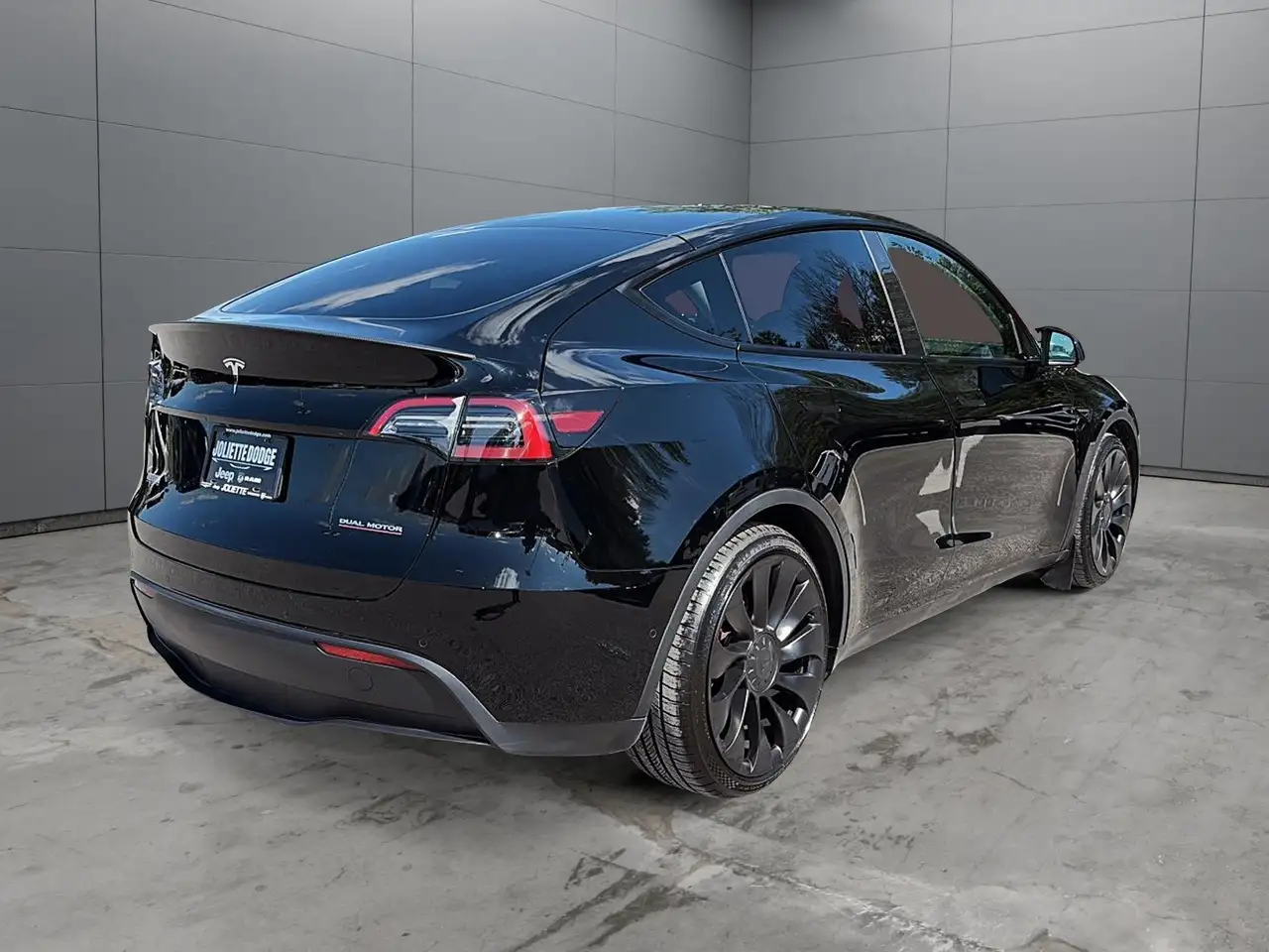 Tesla Model Y - Image 9