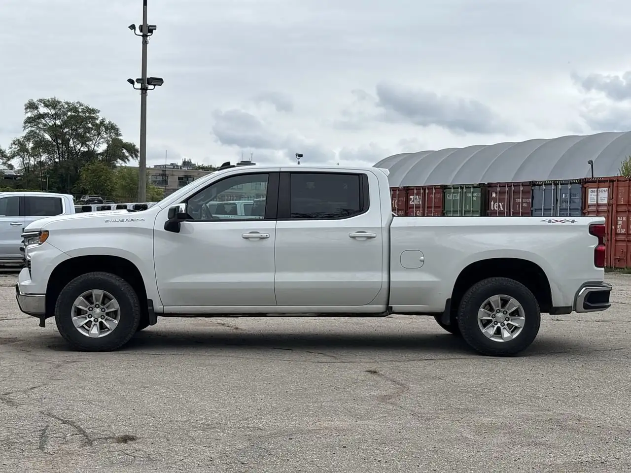Chevrolet Silverado 1500 - Image 5