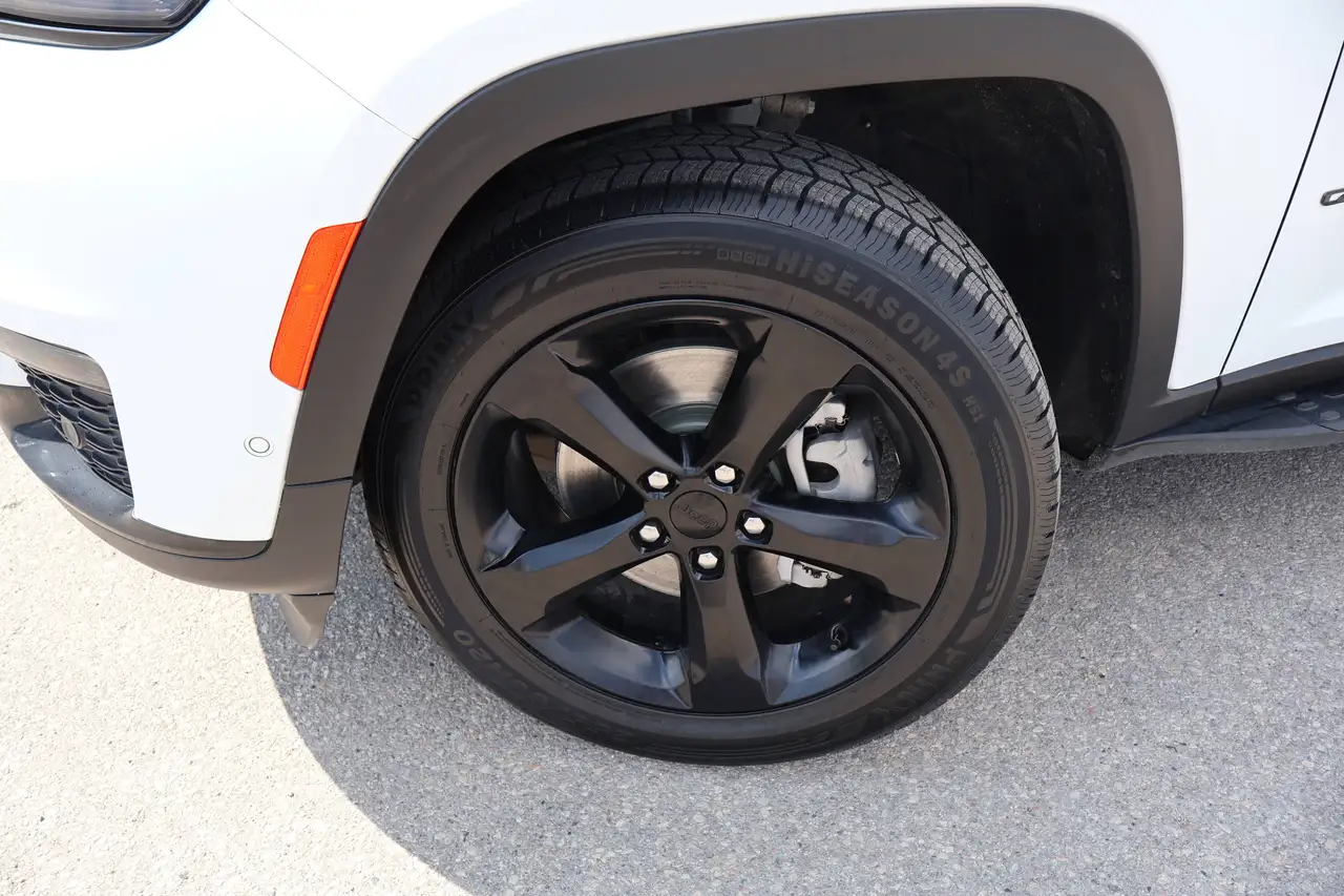 Jeep Grand Cherokee - Image 5