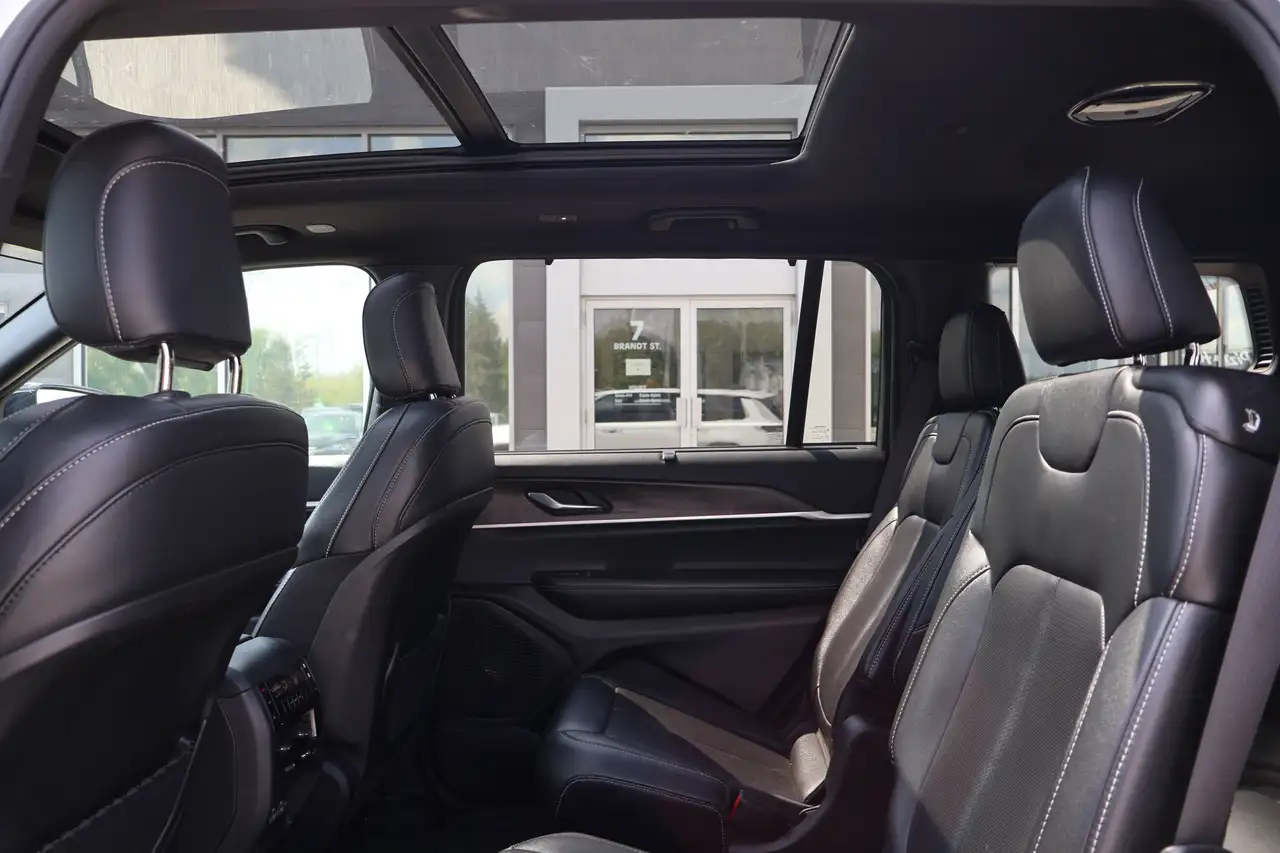 Jeep Grand Cherokee - Image 3