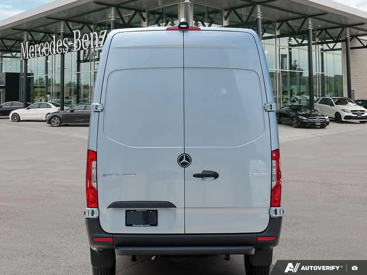 Mercedes-Benz Sprinter - Image 5