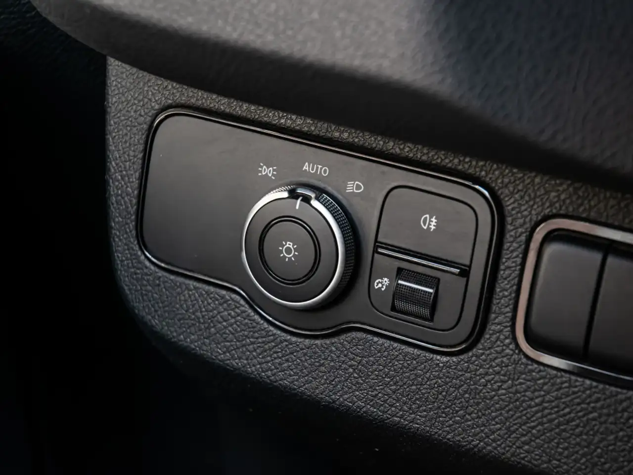 Mercedes-Benz Sprinter - Image 12
