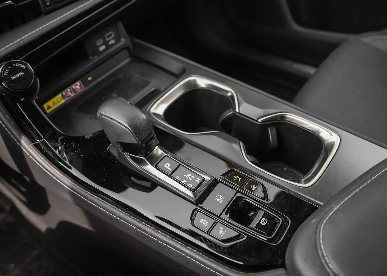 Lexus NX 350 - Image 26
