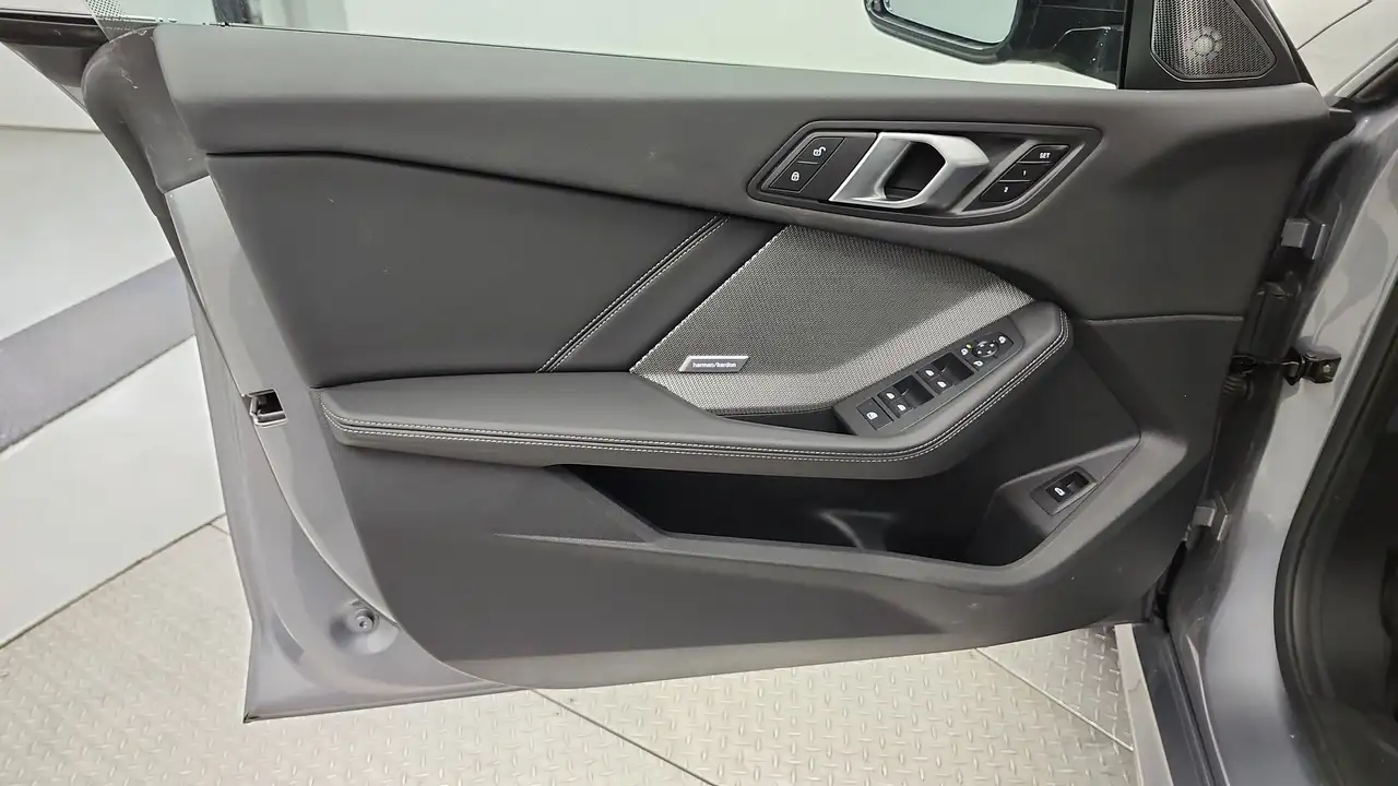 BMW 2 Series - Image 25