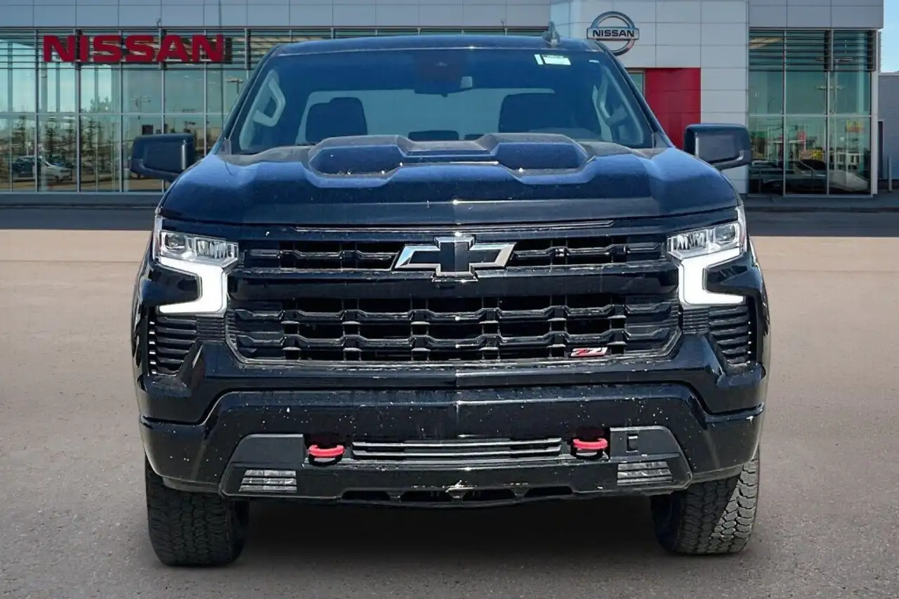 Chevrolet Silverado 1500 - Image 3