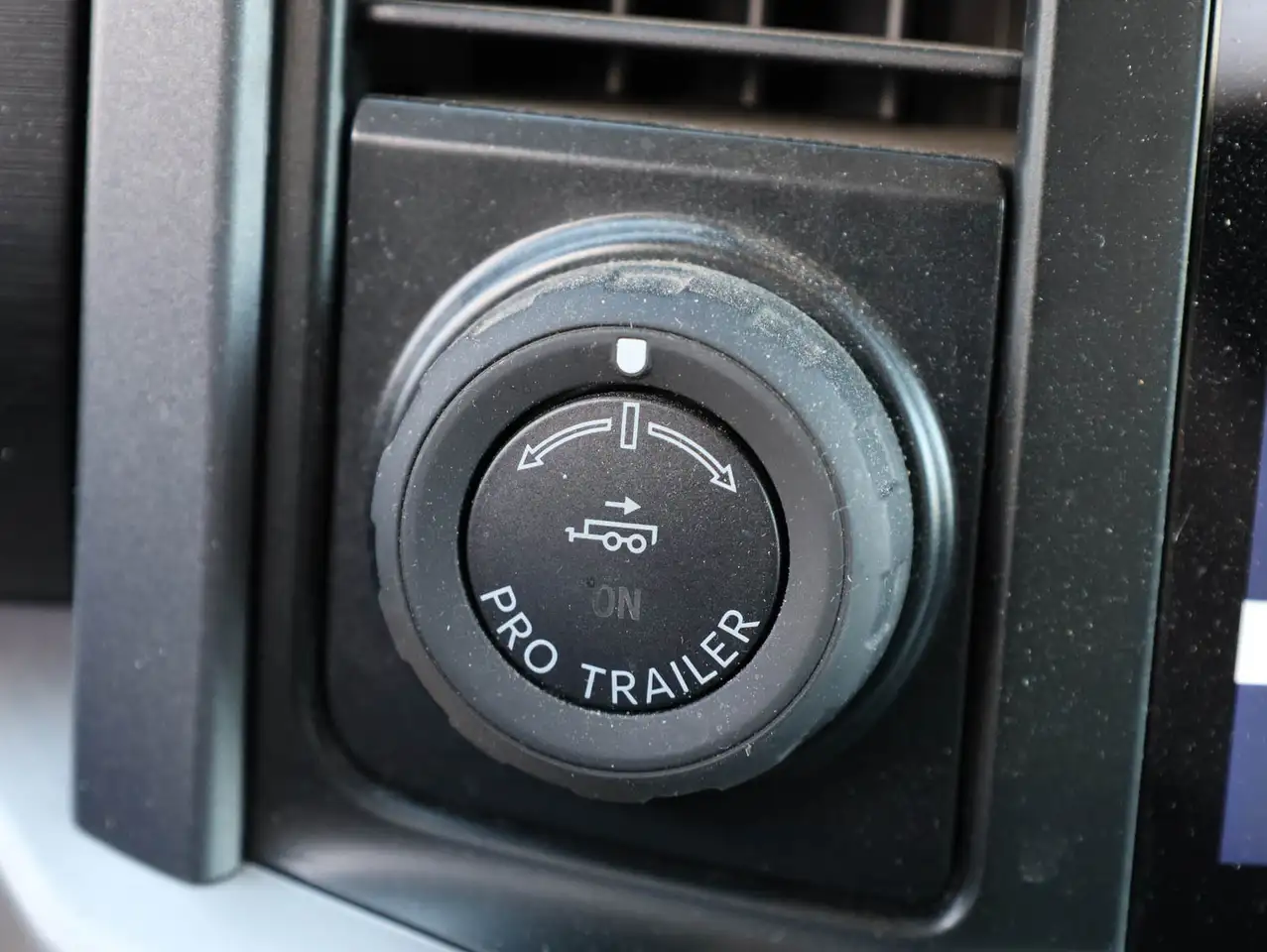 Ford F-150 - Image 16