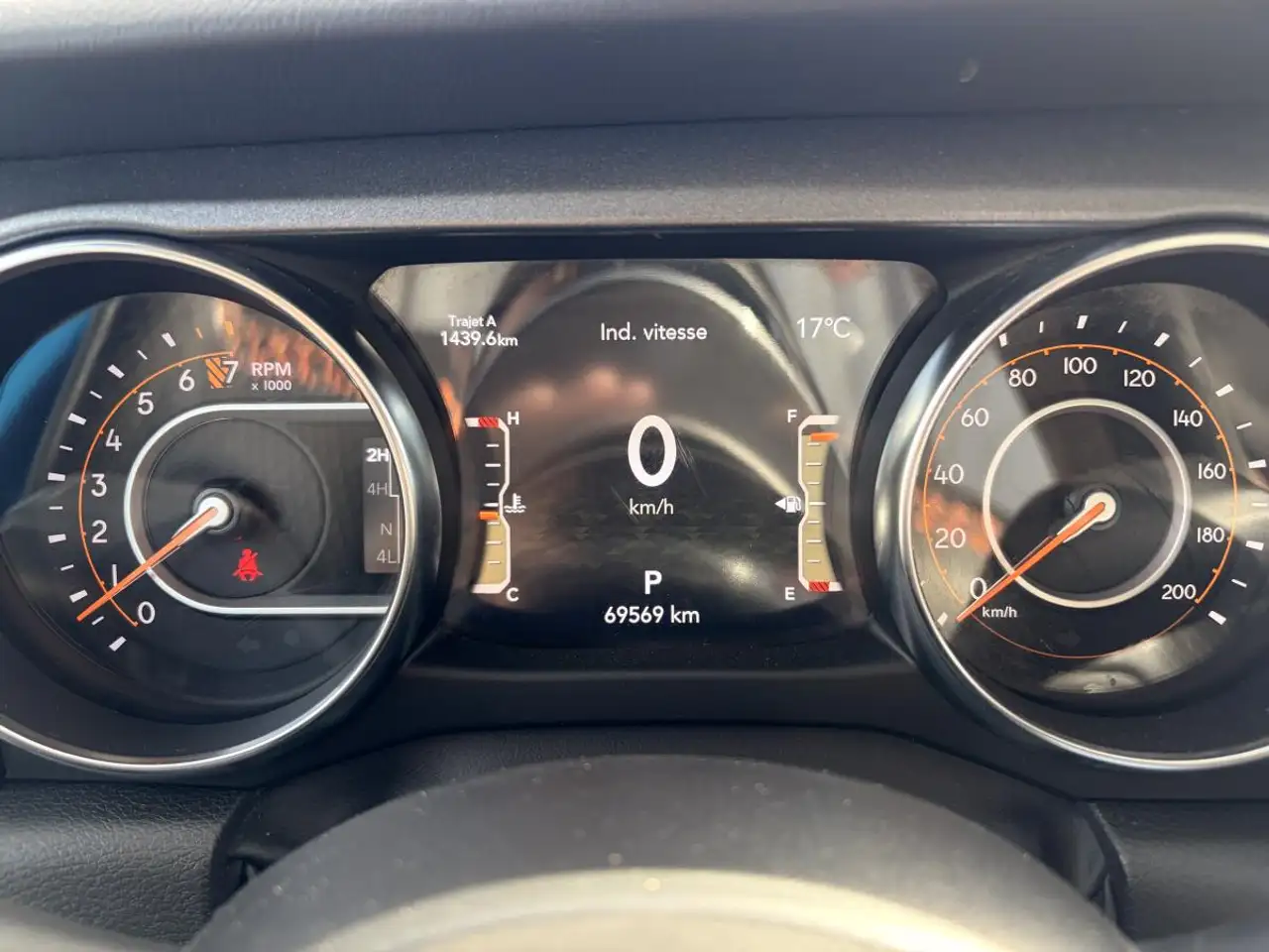 Jeep Gladiator - Image 30