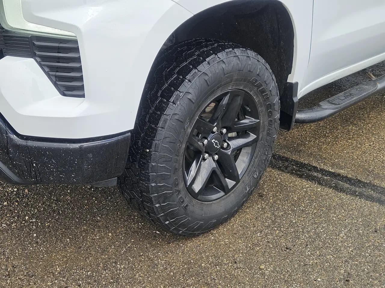 Chevrolet Silverado 1500 - Image 8