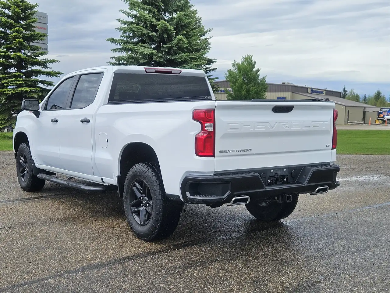 Chevrolet Silverado 1500 - Image 7