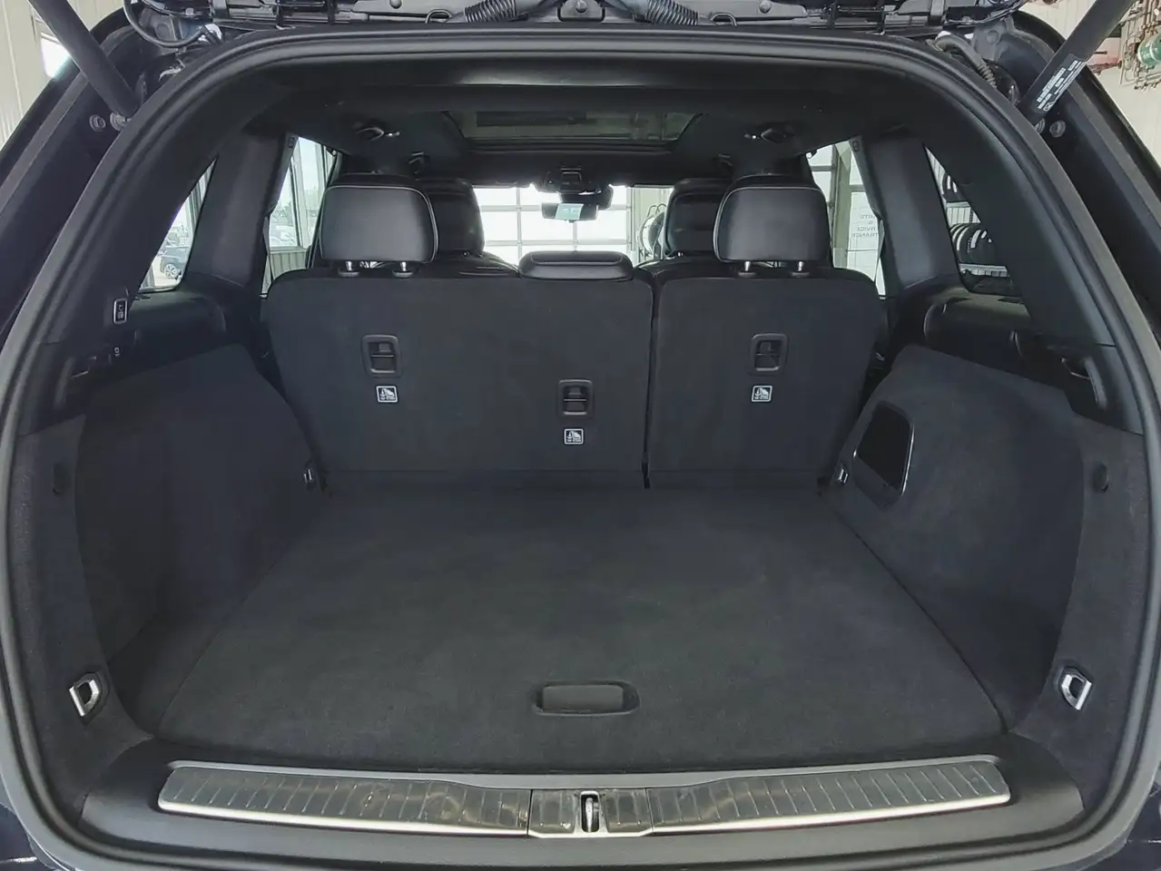 Jeep Grand Cherokee - Image 12