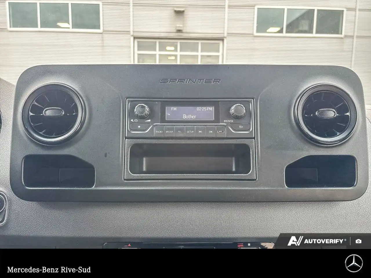 Mercedes-Benz Sprinter - Image 14