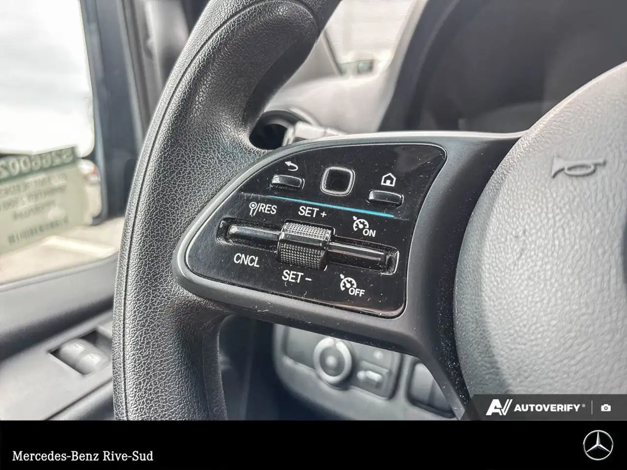 Mercedes-Benz Sprinter - Image 19