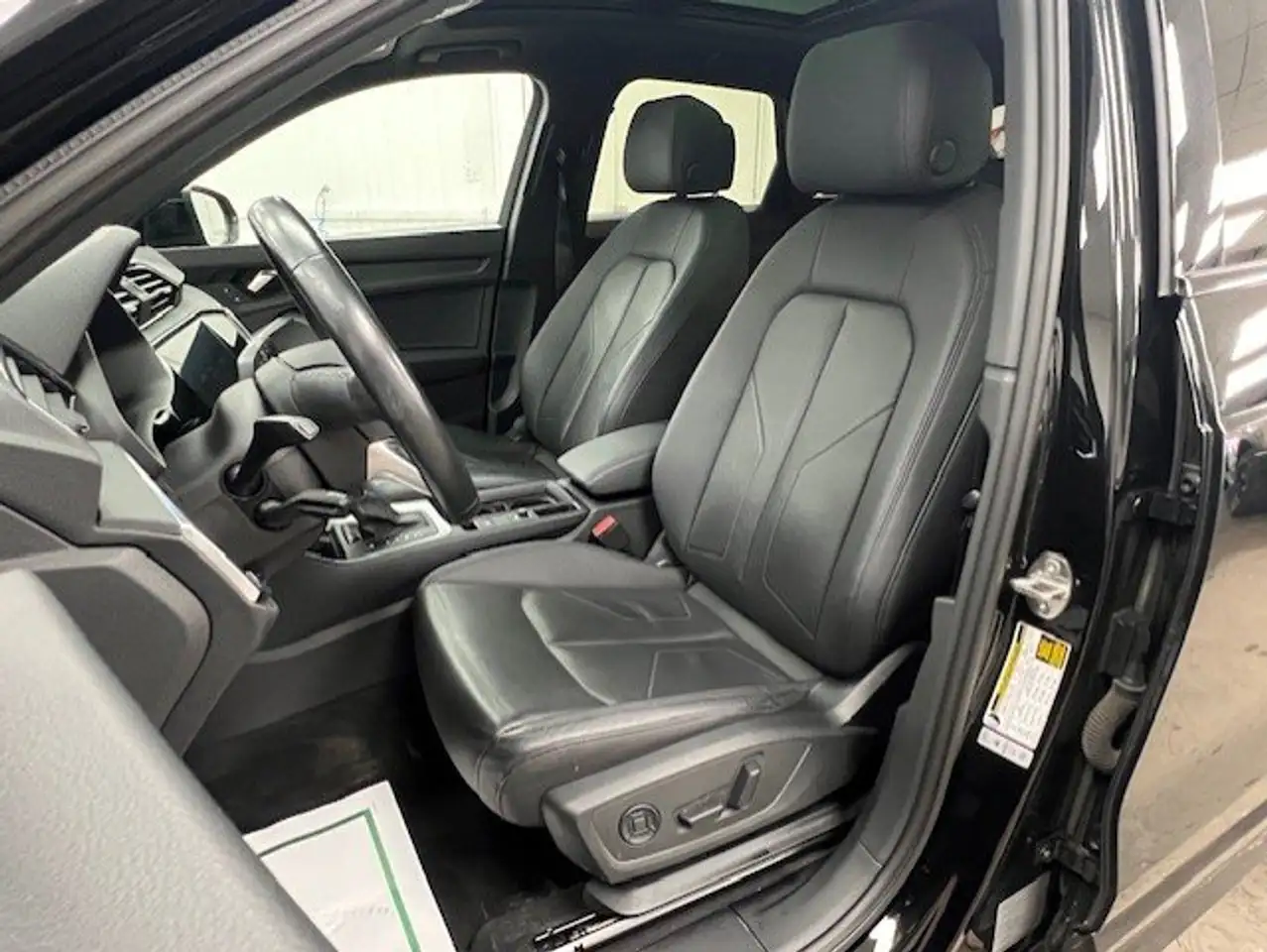Audi Q3 - Image 32