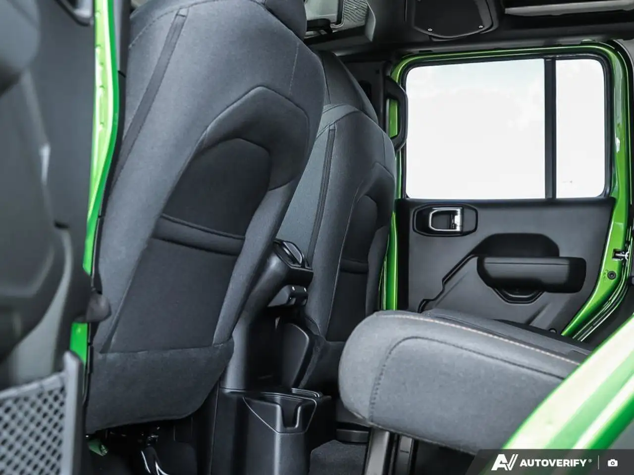 Jeep Wrangler - Image 24