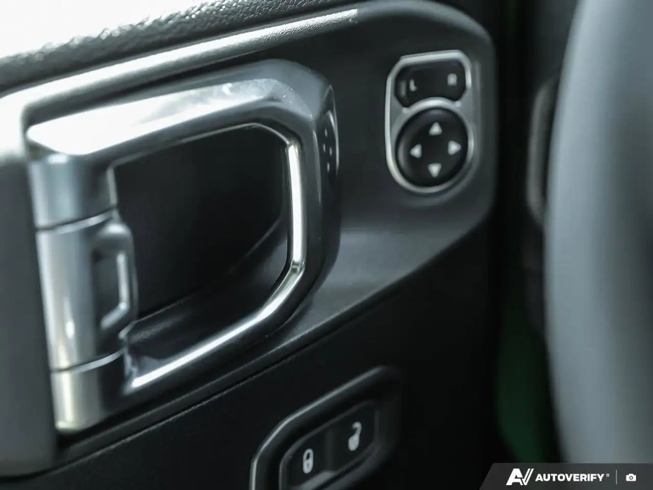 Jeep Wrangler - Image 17