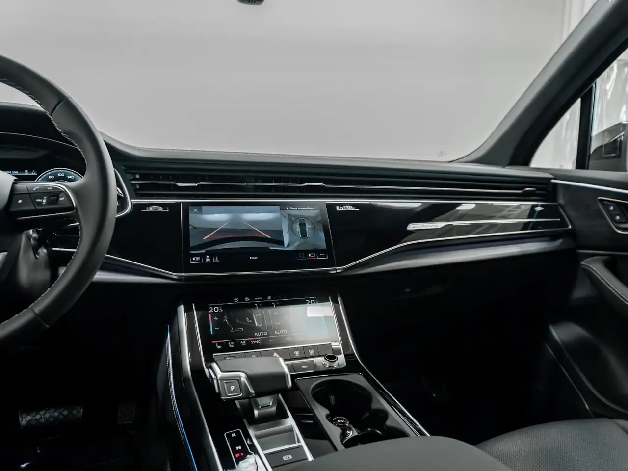 Audi Q7 - Image 18